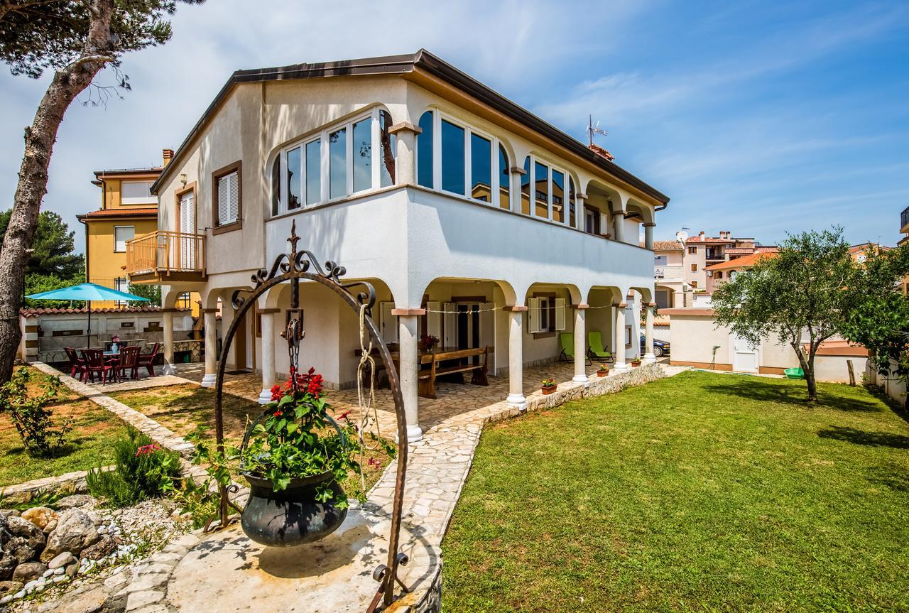Apartment Carolina Ližnjan Екстериор снимка